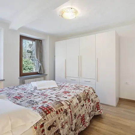 Apartament Maison Sandra *