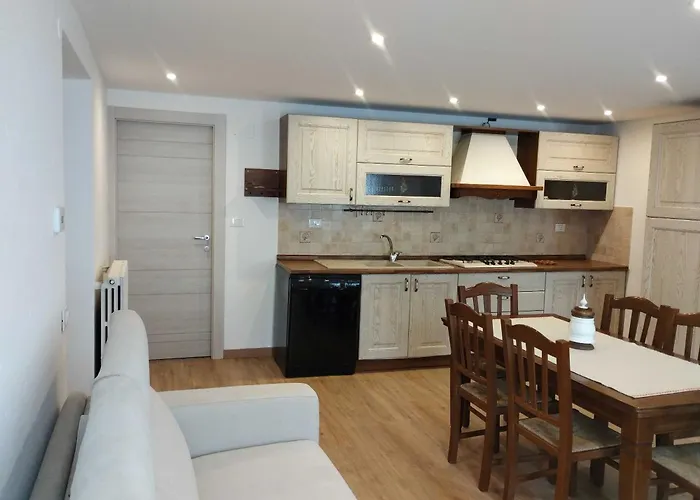 Maison Sandra * 인트로드